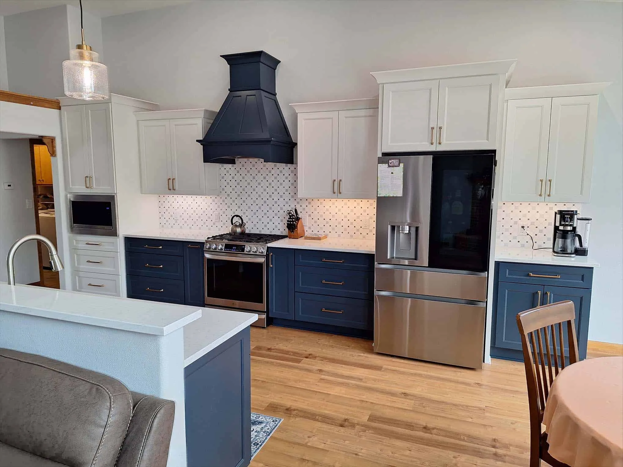 Two-tone navy and white kitchen